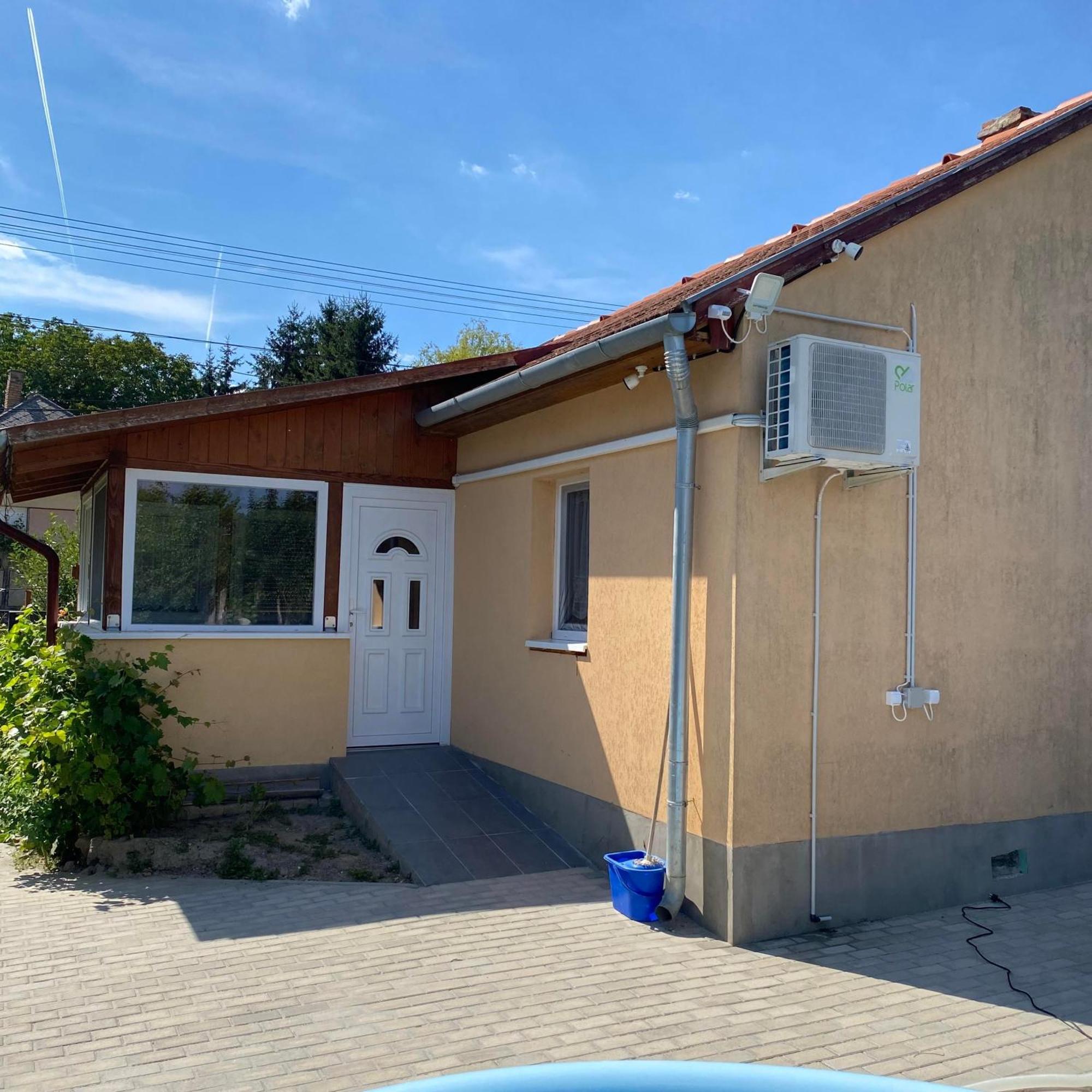 Perla Vendeghaz Igal Appartement Buitenkant foto