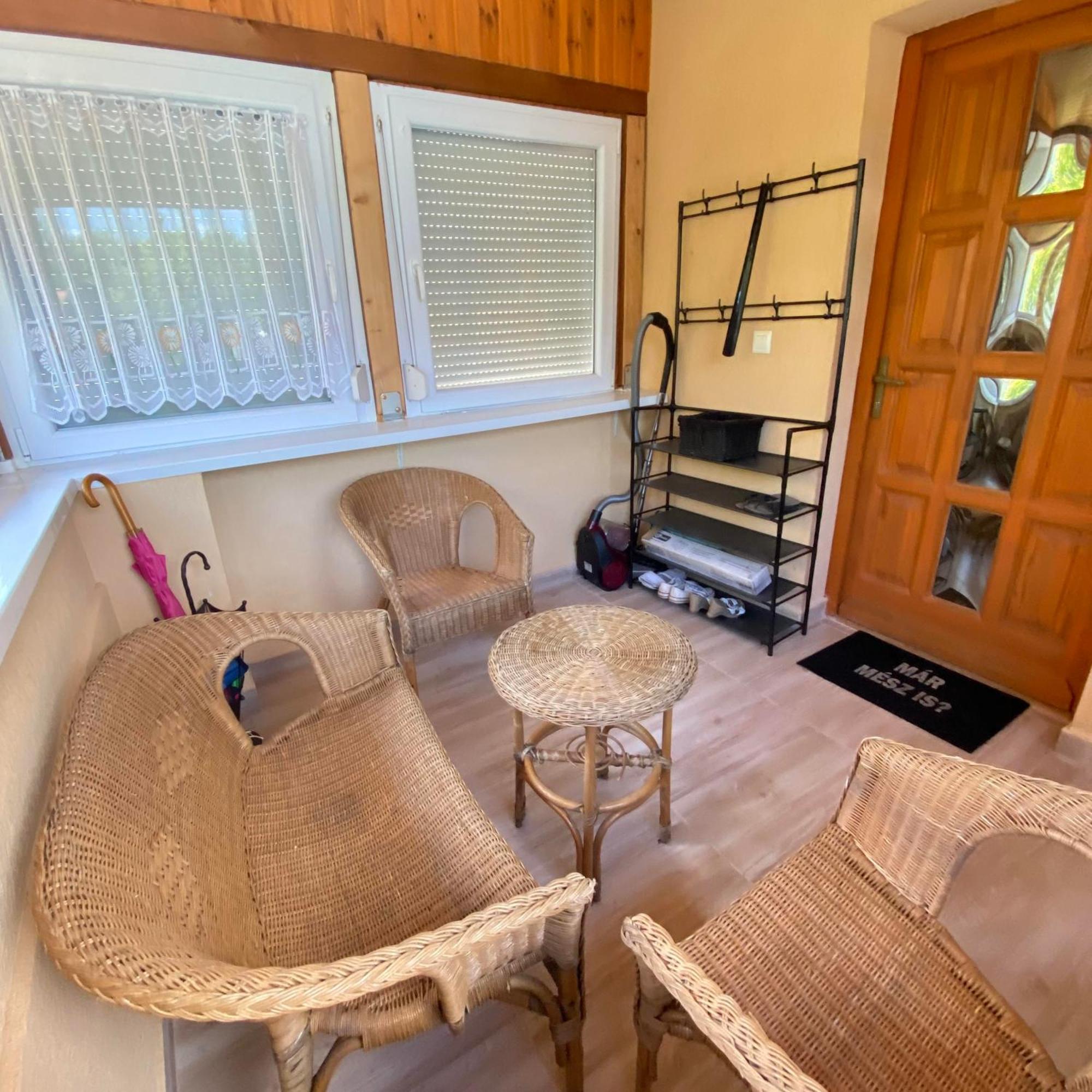 Perla Vendeghaz Igal Appartement Buitenkant foto