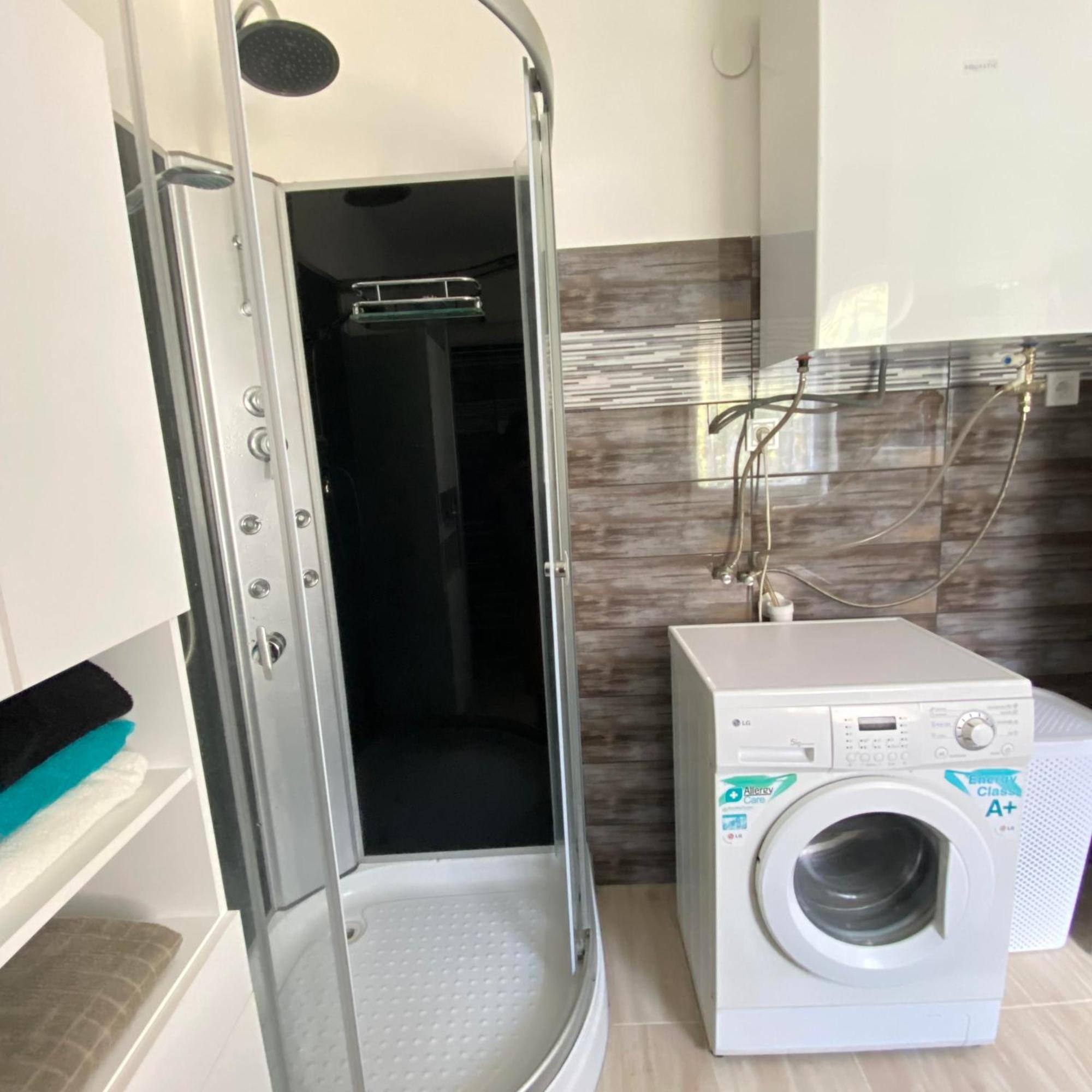 Perla Vendeghaz Igal Appartement Buitenkant foto